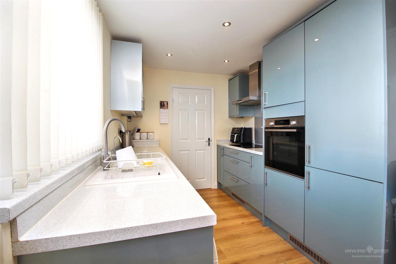 Bran Close, Tilehurst, Reading